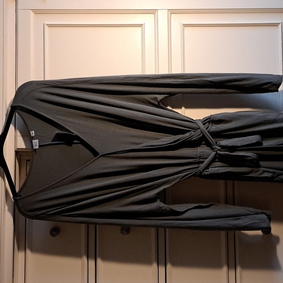 Gap Long-sleeved Wrap Belted Pocket Jumpsuit Grey Women's Size XXLARGE N… - Picture 2 of 15